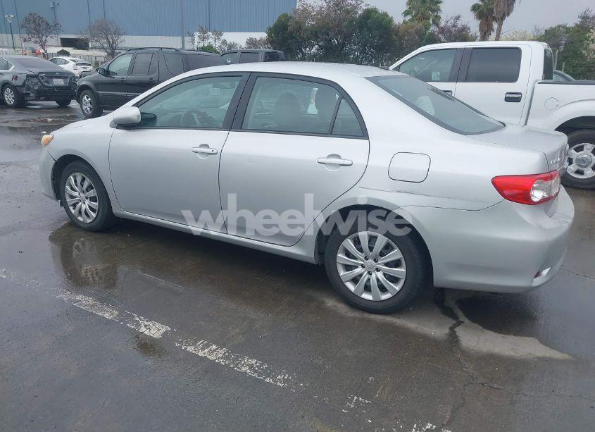 Photo 3 of 2012 Toyota Corolla LE (VIN 2T1BU4EE9CC860384)