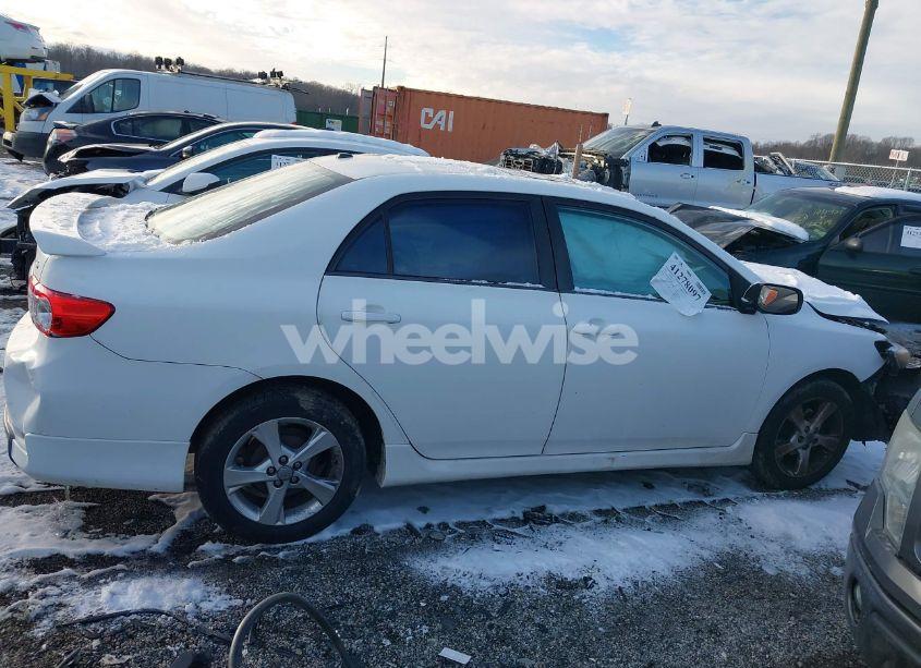 Photo 13 of 2012 Toyota Corolla S (VIN 2T1BU4EE9CC864953)