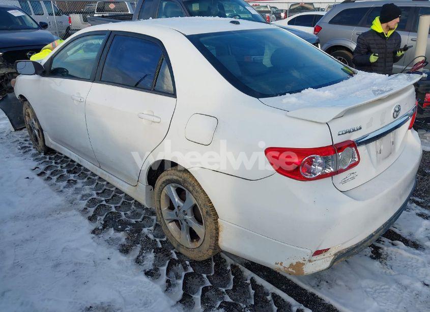 Photo 3 of 2012 Toyota Corolla S (VIN 2T1BU4EE9CC864953)