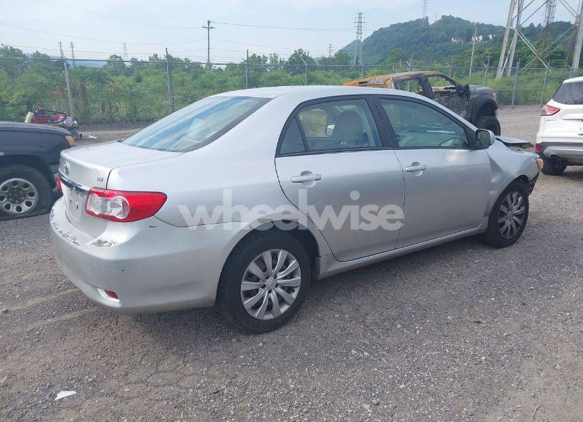 Photo 4 of 2012 Toyota Corolla LE (VIN 2T1BU4EE9CC868338)