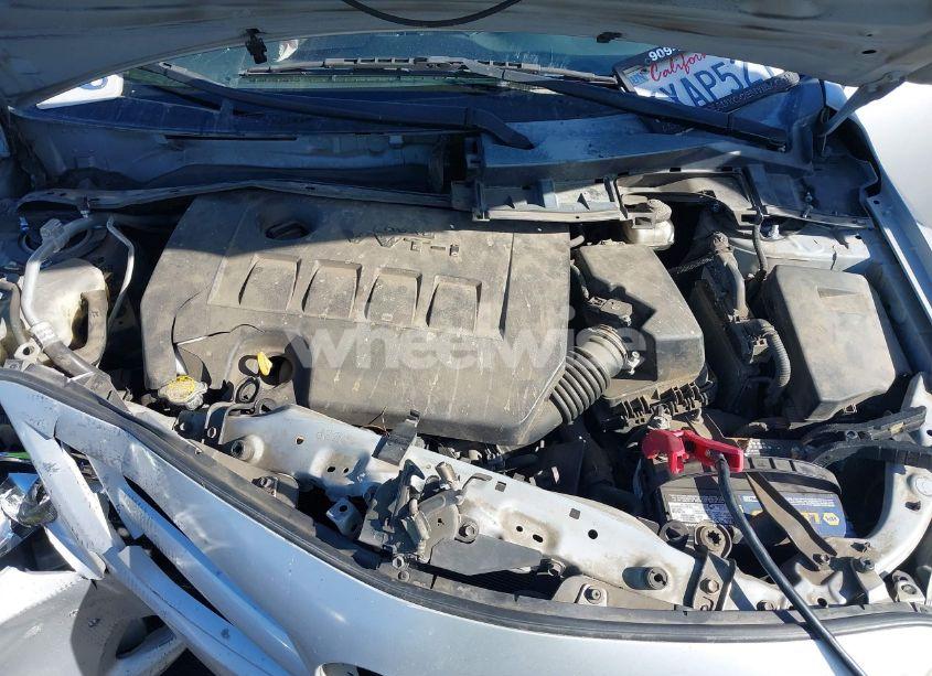 Photo 10 of 2012 Toyota Corolla LE (VIN 2T1BU4EE9CC872552)