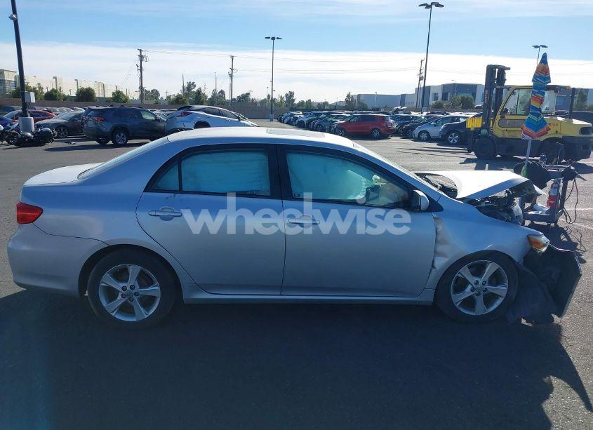 Photo 14 of 2012 Toyota Corolla LE (VIN 2T1BU4EE9CC872552)