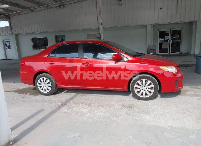 Photo 13 of 2012 Toyota Corolla LE (VIN 2T1BU4EE9CC875905)