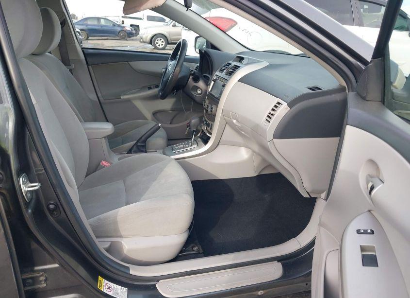 Photo 5 of 2012 Toyota Corolla LE (VIN 2T1BU4EE9CC904643)