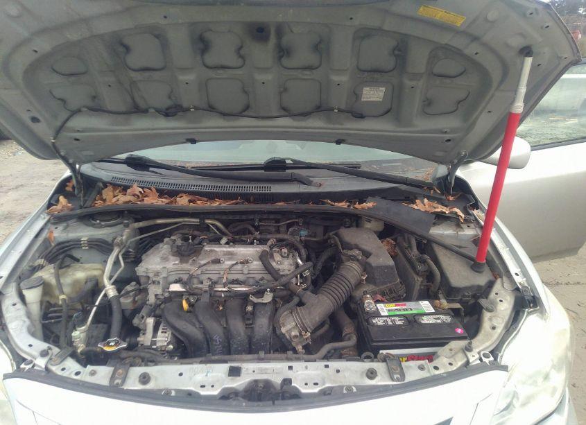 Photo 10 of 2012 Toyota Corolla LE (VIN 2T1BU4EE9CC909163)