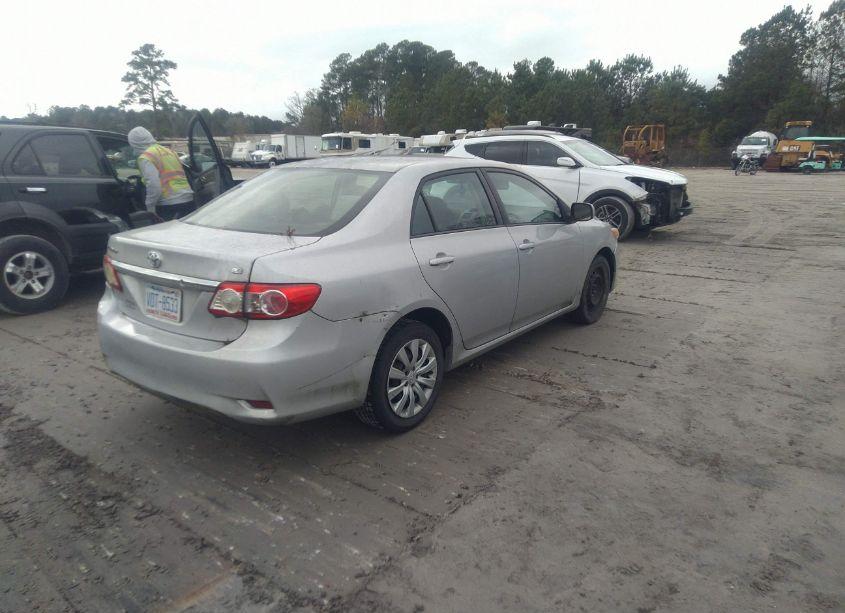 Photo 4 of 2012 Toyota Corolla LE (VIN 2T1BU4EE9CC909163)
