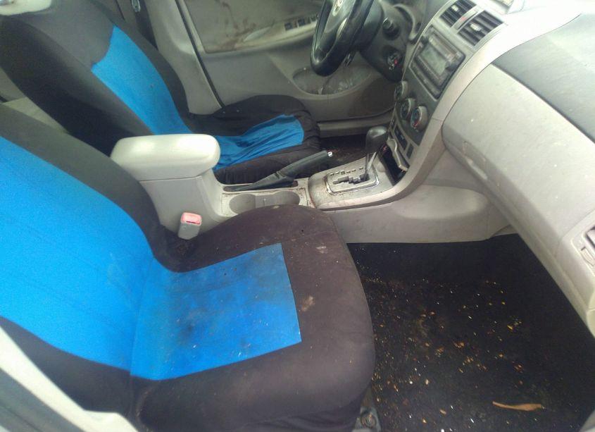 Photo 5 of 2012 Toyota Corolla LE (VIN 2T1BU4EE9CC909163)