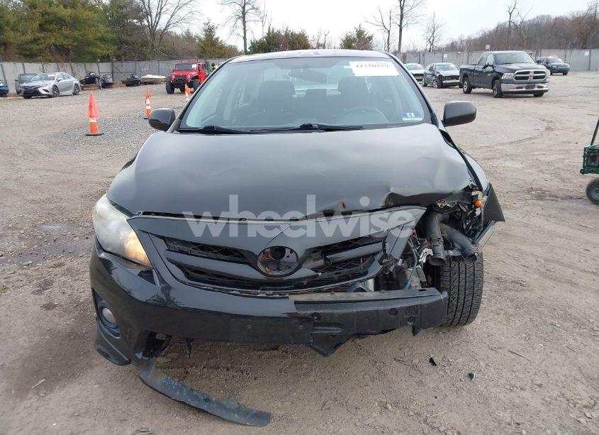 Photo 12 of 2013 Toyota Corolla S (VIN 2T1BU4EE9DC013947)
