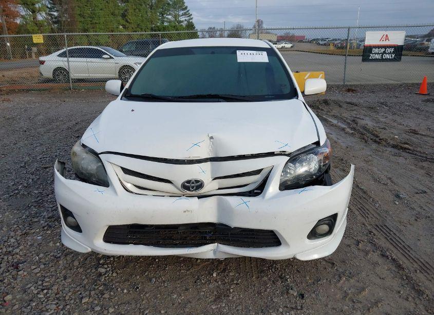 Photo 13 of 2013 Toyota Corolla S (VIN 2T1BU4EE9DC049654)