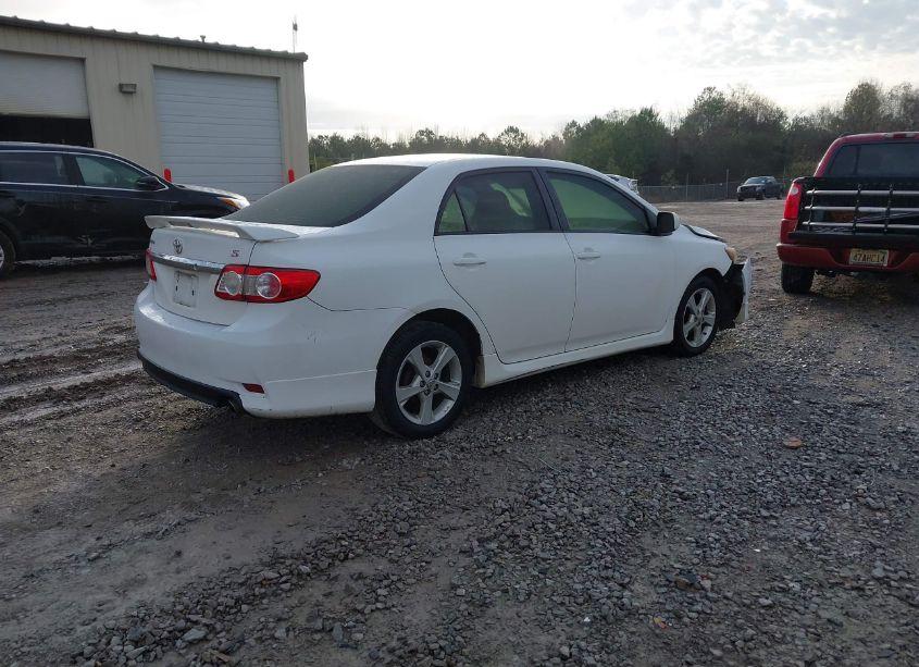 Photo 4 of 2013 Toyota Corolla S (VIN 2T1BU4EE9DC049654)