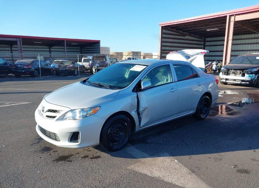 Photo 2 of 2013 Toyota Corolla L (VIN 2T1BU4EE9DC054496)