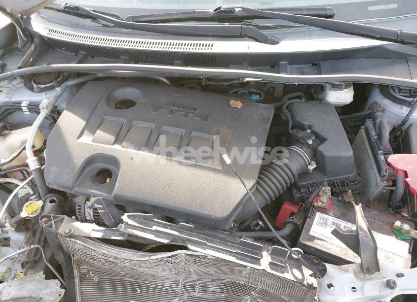 Photo 10 of 2013 Toyota Corolla LE (VIN 2T1BU4EE9DC079589)