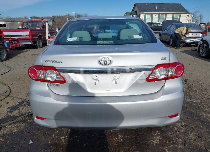 Photo 16 of 2013 Toyota Corolla LE (VIN 2T1BU4EE9DC079589)