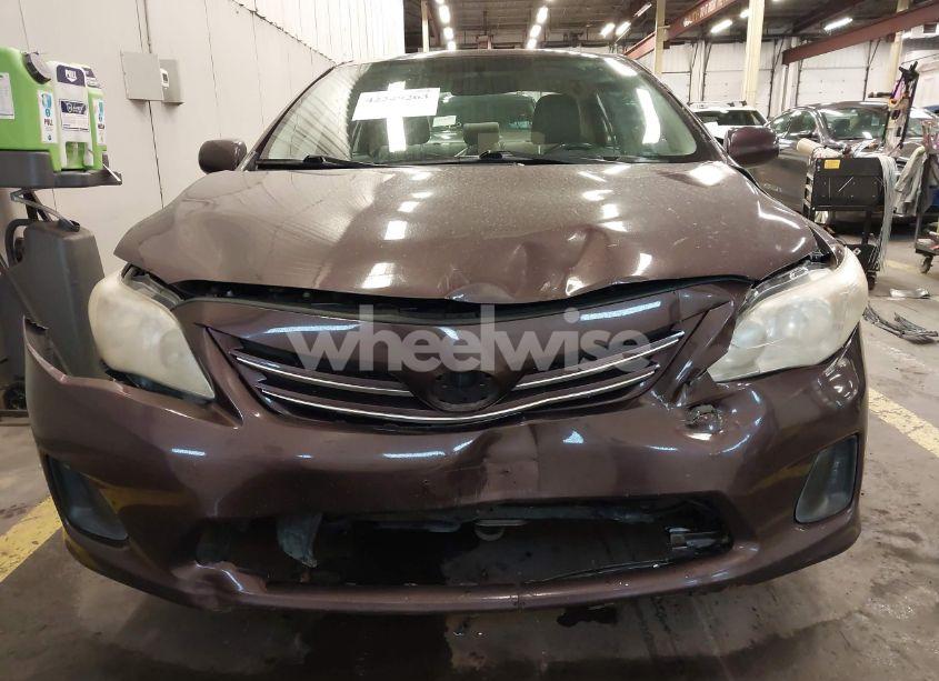 Photo 12 of 2013 Toyota Corolla LE SPECIAL EDITION (VIN 2T1BU4EE9DC096537)