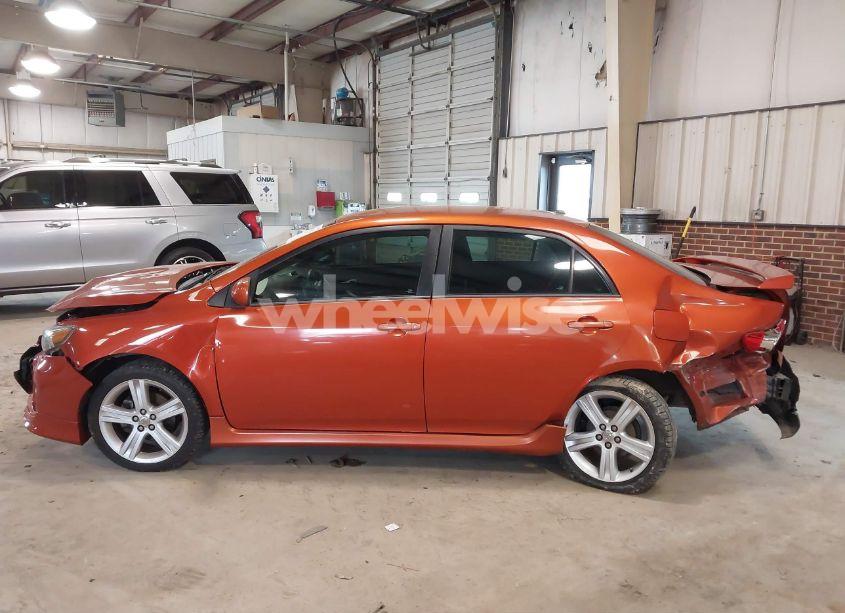 Photo 14 of 2013 Toyota Corolla S SPECIAL EDITION (VIN 2T1BU4EE9DC097185)