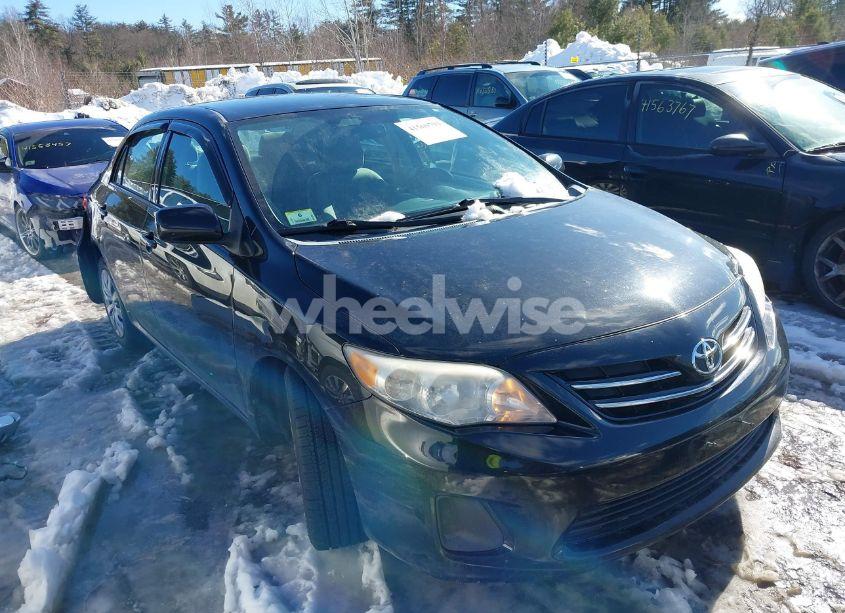 Photo 13 of 2013 Toyota Corolla LE (VIN 2T1BU4EE9DC102465)