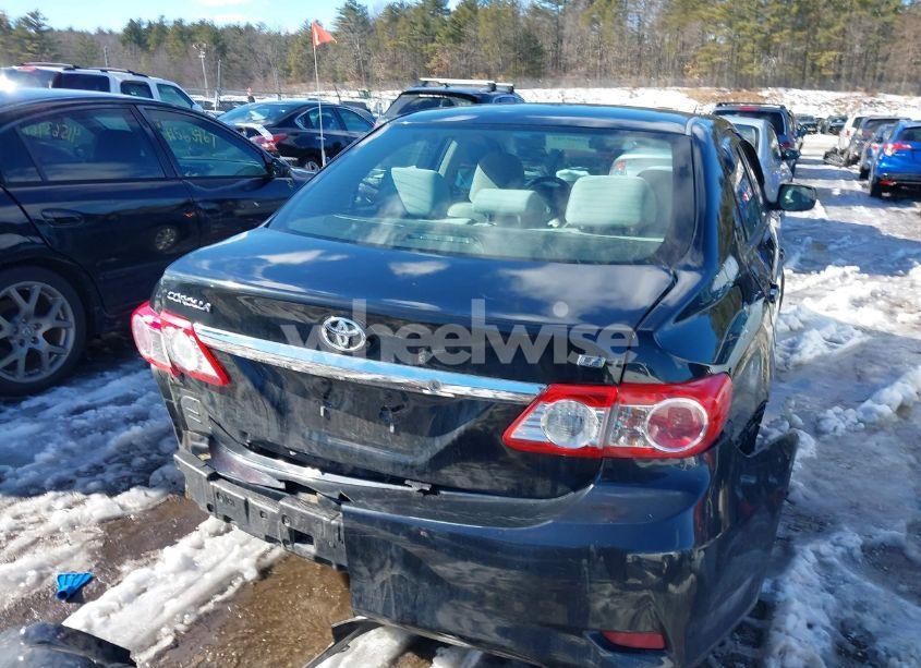 Photo 4 of 2013 Toyota Corolla LE (VIN 2T1BU4EE9DC102465)