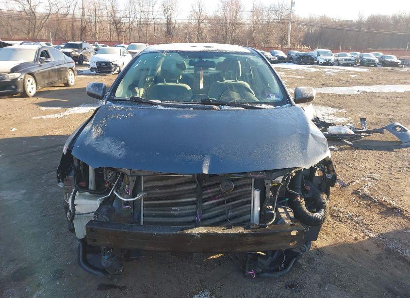 Photo 13 of 2013 Toyota Corolla LE (VIN 2T1BU4EE9DC115846)