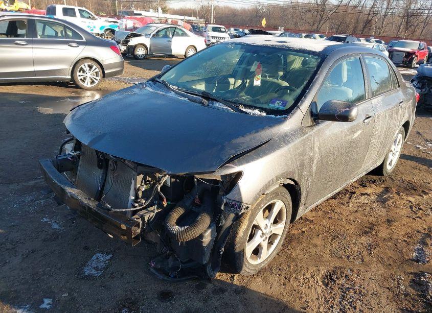 Photo 20 of 2013 Toyota Corolla LE (VIN 2T1BU4EE9DC115846)