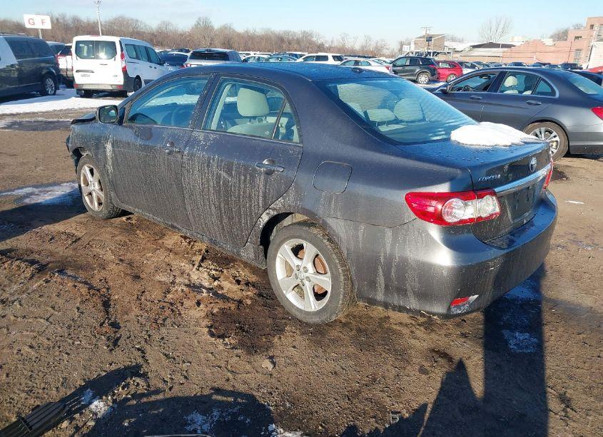 Photo 3 of 2013 Toyota Corolla LE (VIN 2T1BU4EE9DC115846)