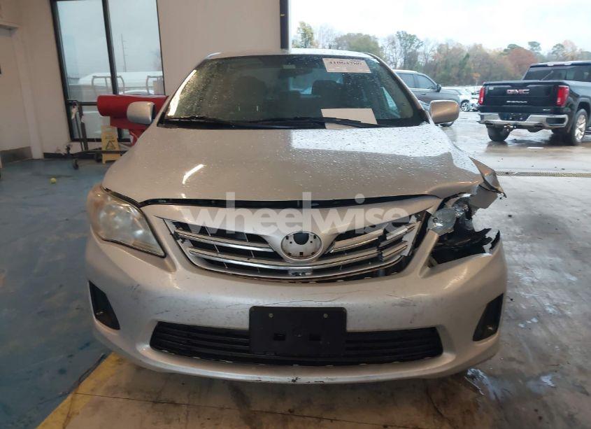 Photo 12 of 2013 Toyota Corolla LE (VIN 2T1BU4EE9DC119122)