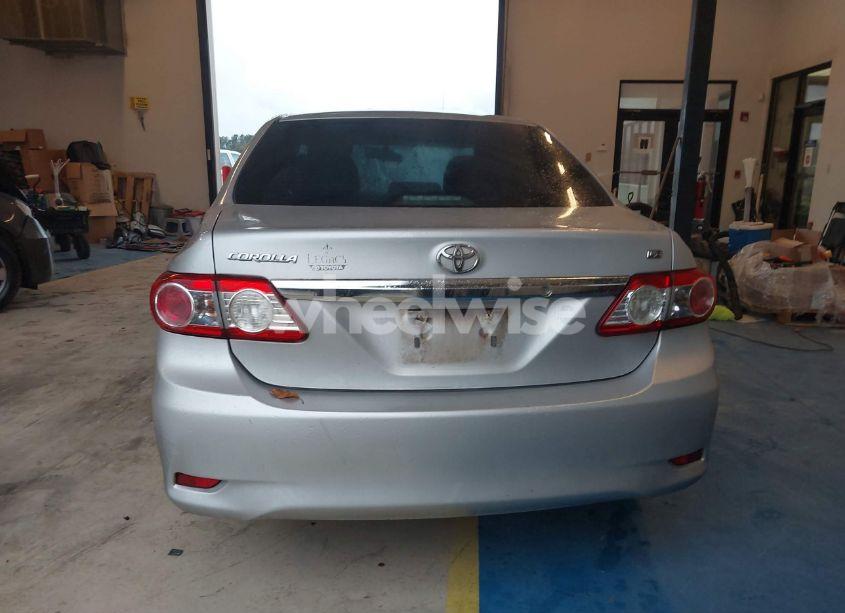 Photo 16 of 2013 Toyota Corolla LE (VIN 2T1BU4EE9DC119122)
