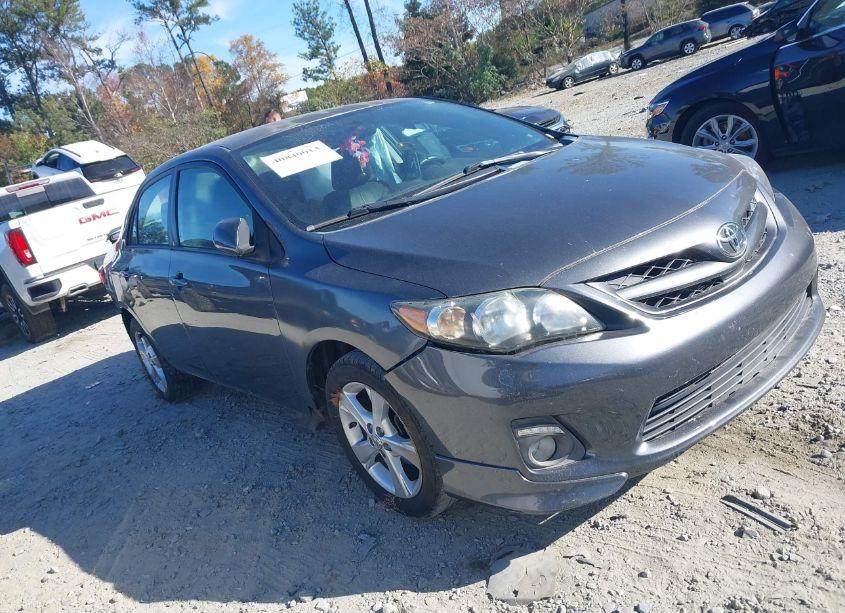 2013 Toyota Corolla S (VIN 2T1BU4EE9DC125289) main photo