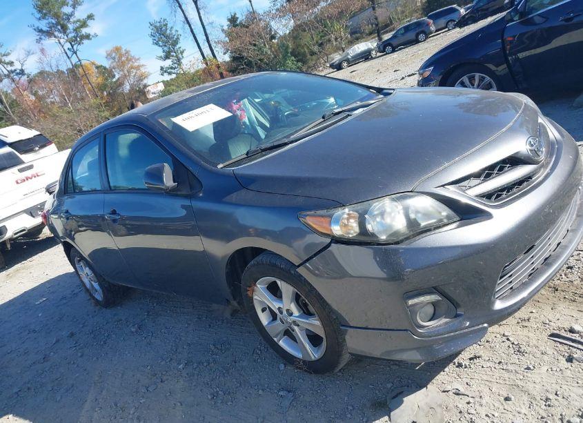 Photo 13 of 2013 Toyota Corolla S (VIN 2T1BU4EE9DC125289)