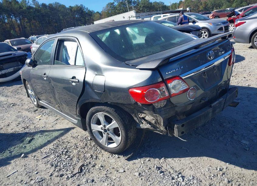 Photo 3 of 2013 Toyota Corolla S (VIN 2T1BU4EE9DC125289)