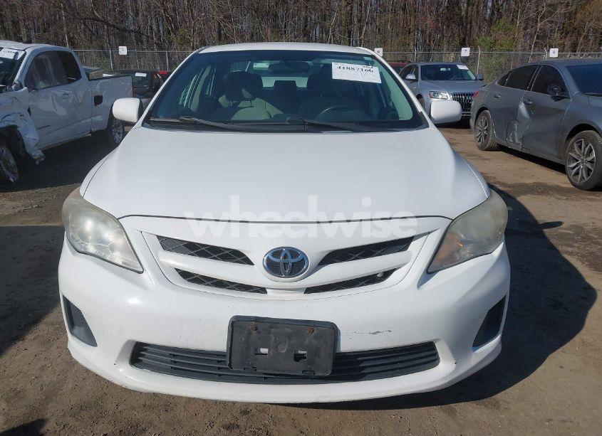 Photo 11 of 2013 Toyota Corolla L (VIN 2T1BU4EE9DC128080)