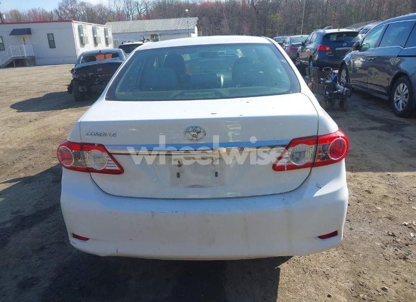 Photo 15 of 2013 Toyota Corolla L (VIN 2T1BU4EE9DC128080)