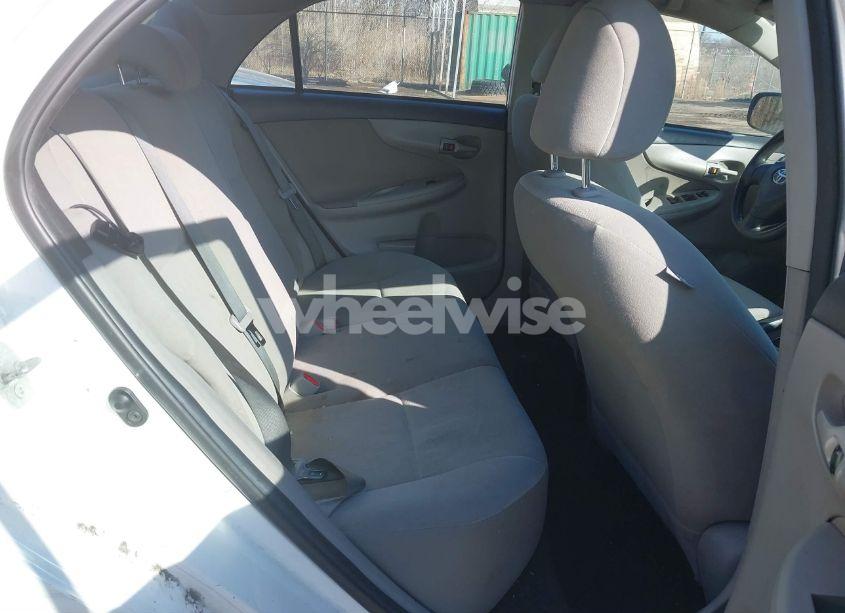 Photo 8 of 2013 Toyota Corolla L (VIN 2T1BU4EE9DC128080)