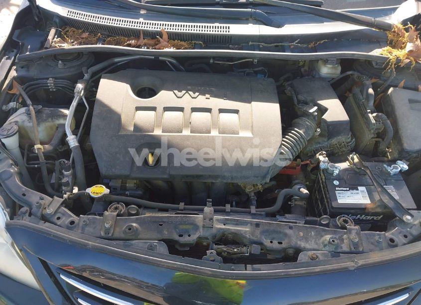 Photo 10 of 2013 Toyota Corolla LE (VIN 2T1BU4EE9DC941502)