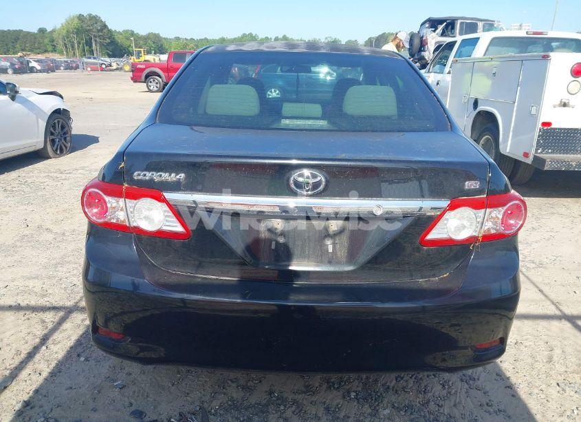 Photo 16 of 2013 Toyota Corolla LE (VIN 2T1BU4EE9DC941502)