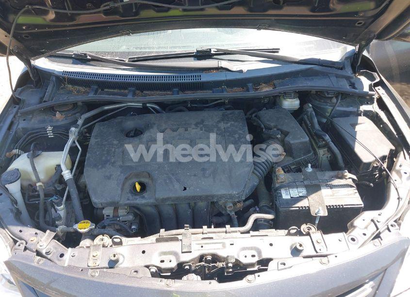 Photo 10 of 2013 Toyota Corolla LE (VIN 2T1BU4EE9DC947526)