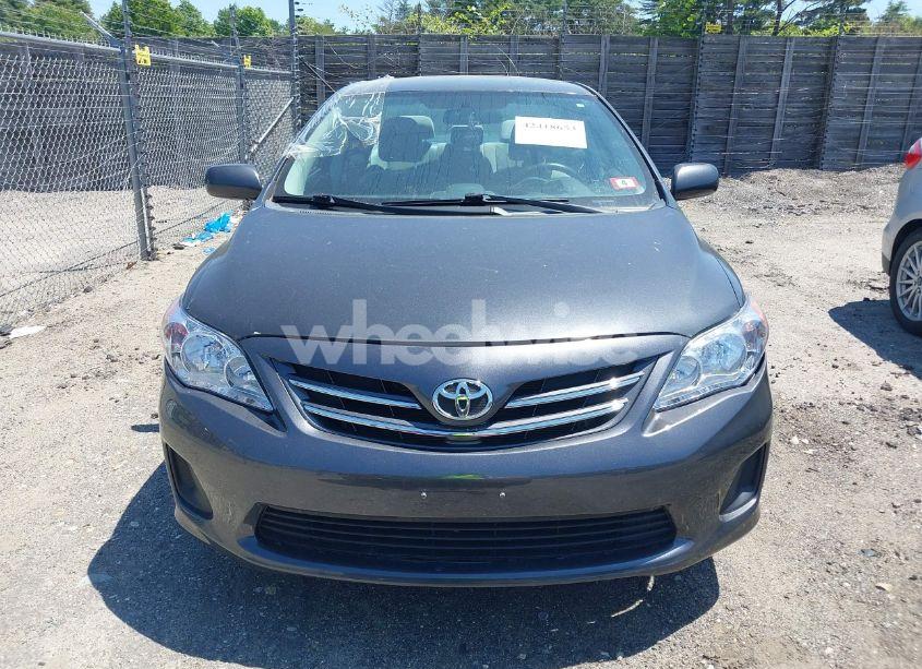 Photo 12 of 2013 Toyota Corolla LE (VIN 2T1BU4EE9DC947526)
