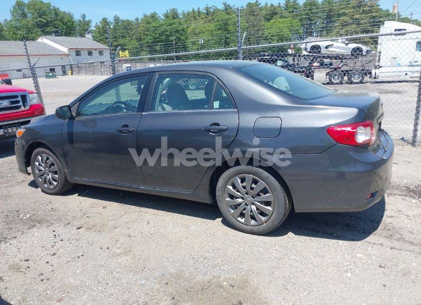Photo 14 of 2013 Toyota Corolla LE (VIN 2T1BU4EE9DC947526)