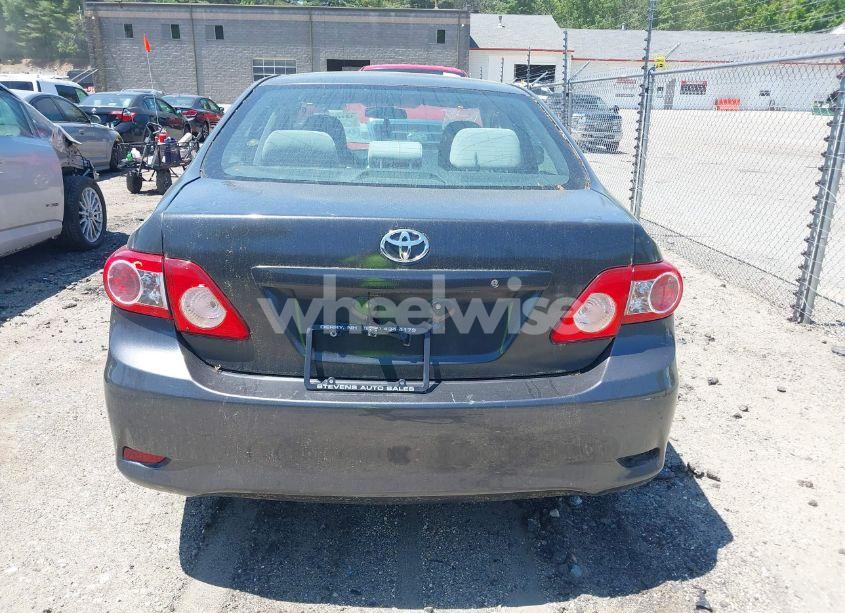 Photo 16 of 2013 Toyota Corolla LE (VIN 2T1BU4EE9DC947526)