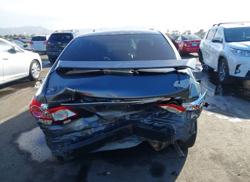 Photo 16 of 2013 Toyota Corolla S (VIN 2T1BU4EE9DC958008)