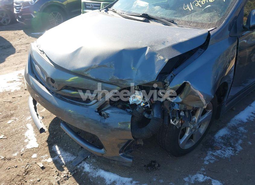 Photo 6 of 2013 Toyota Corolla S (VIN 2T1BU4EE9DC963404)