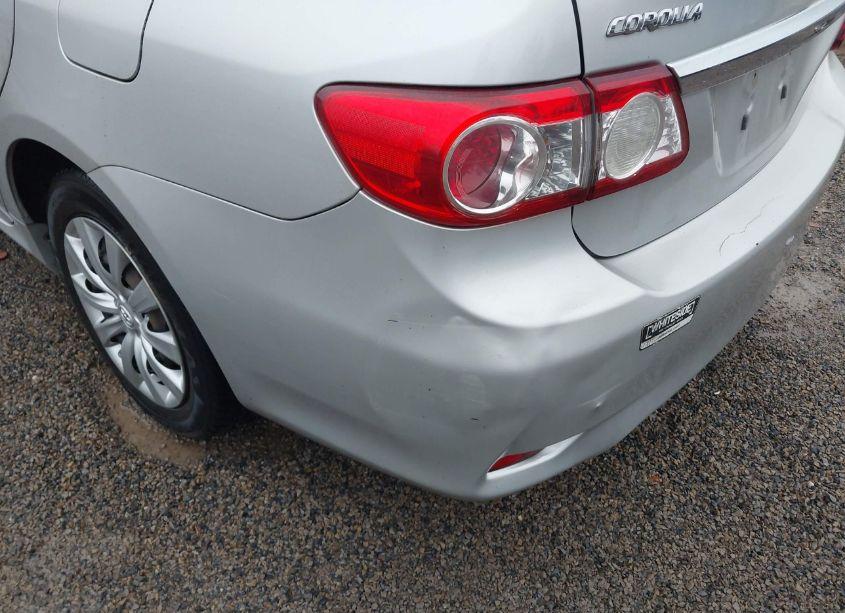 Photo 20 of 2013 Toyota Corolla LE (VIN 2T1BU4EE9DC963869)