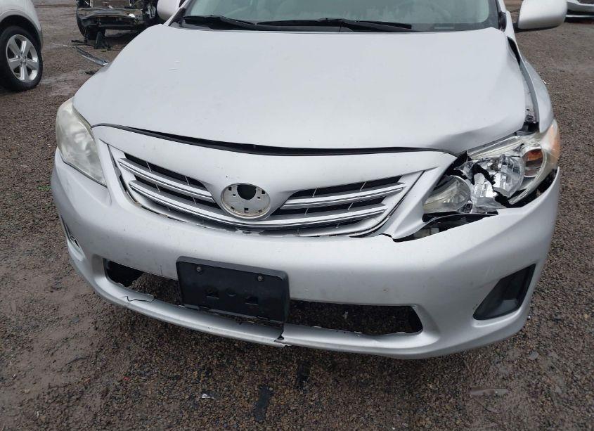 Photo 6 of 2013 Toyota Corolla LE (VIN 2T1BU4EE9DC963869)