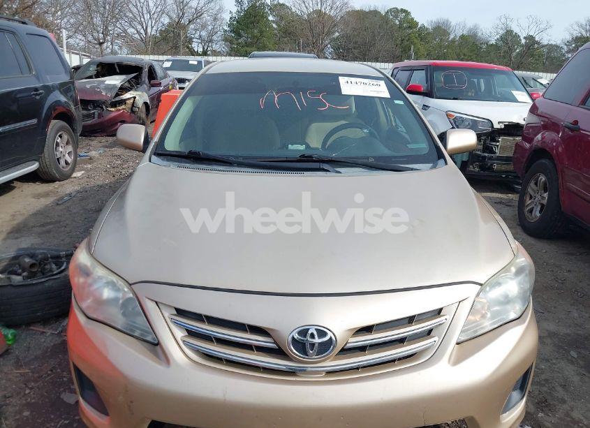Photo 12 of 2013 Toyota Corolla LE (VIN 2T1BU4EE9DC970918)
