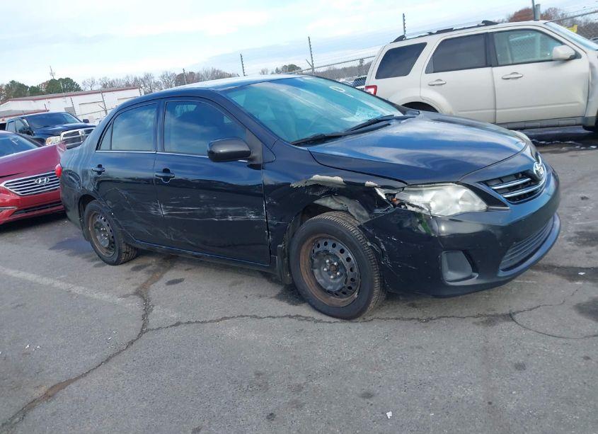 2013 Toyota Corolla LE (VIN 2T1BU4EE9DC982308) main photo