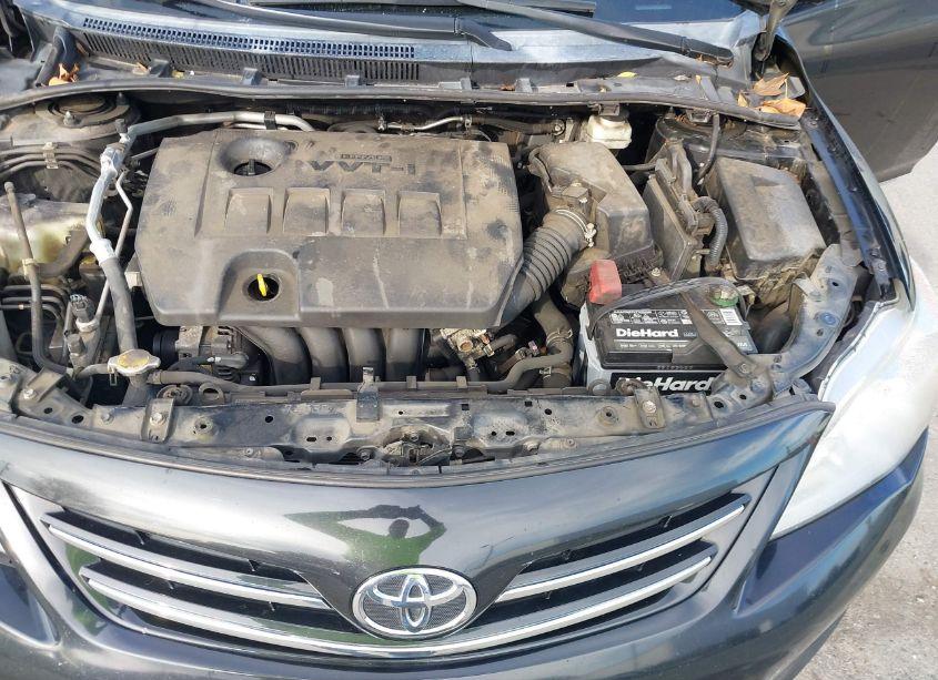 Photo 10 of 2013 Toyota Corolla LE (VIN 2T1BU4EE9DC982308)