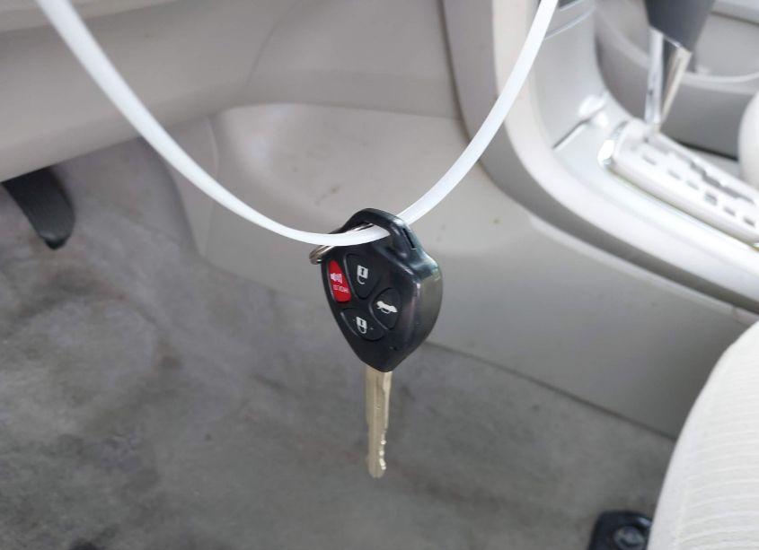 Photo 11 of 2013 Toyota Corolla LE (VIN 2T1BU4EE9DC982308)