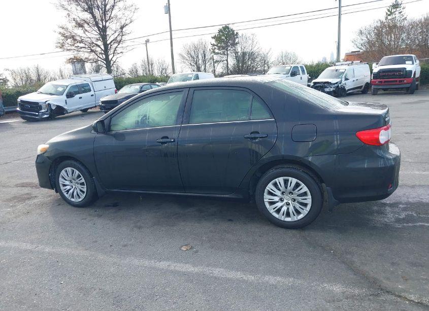 Photo 14 of 2013 Toyota Corolla LE (VIN 2T1BU4EE9DC982308)