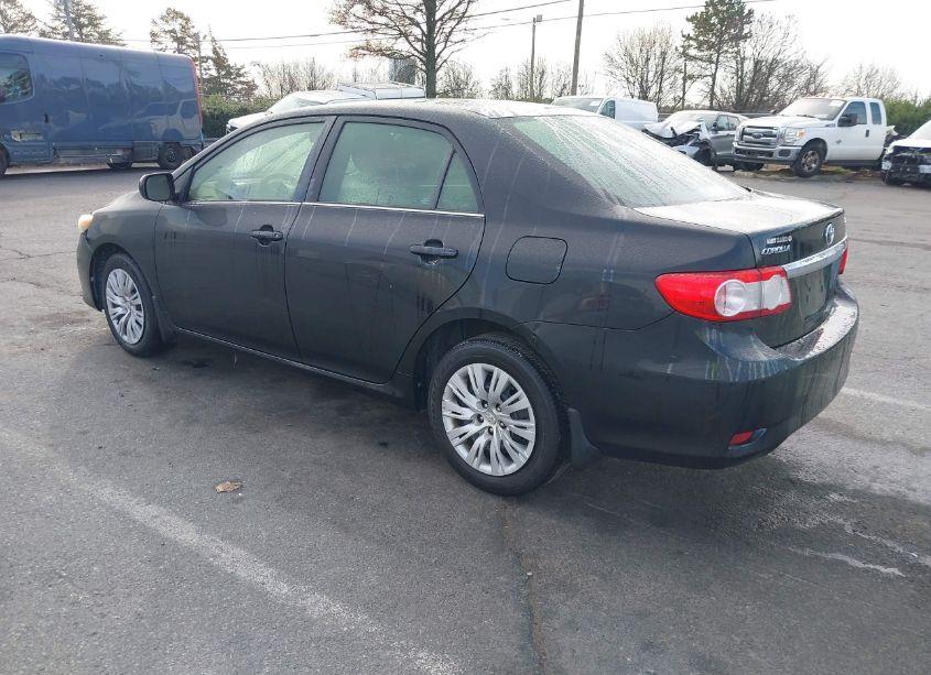 Photo 3 of 2013 Toyota Corolla LE (VIN 2T1BU4EE9DC982308)