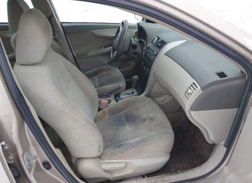 Photo 5 of 2010 Toyota Corolla LE (VIN 2T1BU4EEXAC225798)