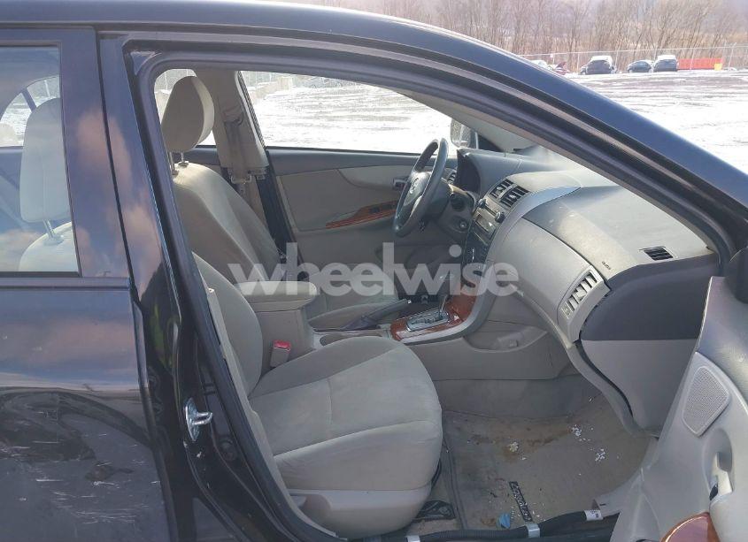 Photo 5 of 2010 Toyota Corolla XLE (VIN 2T1BU4EEXAC248594)
